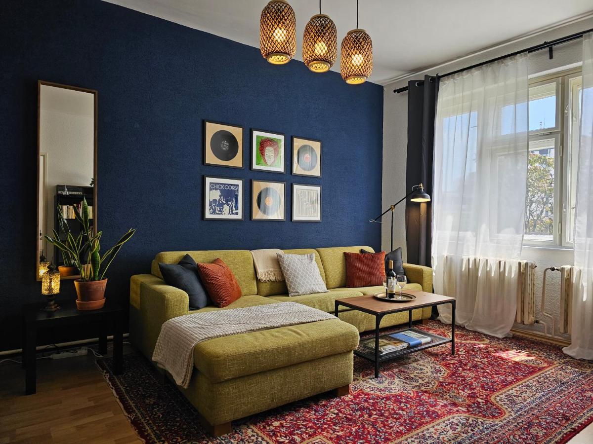 Stone Square Apartment Bratislava Buitenkant foto