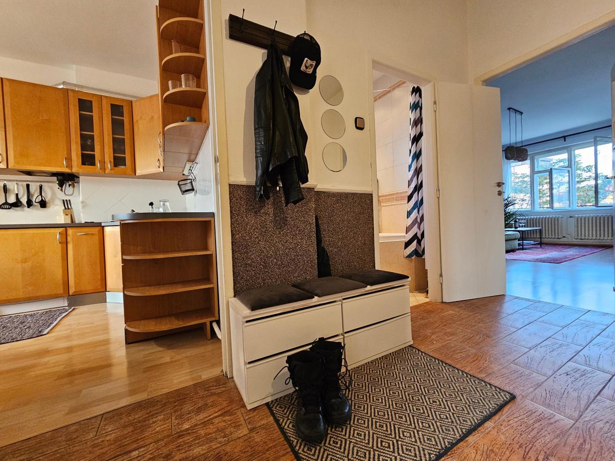 Stone Square Apartment Bratislava Buitenkant foto