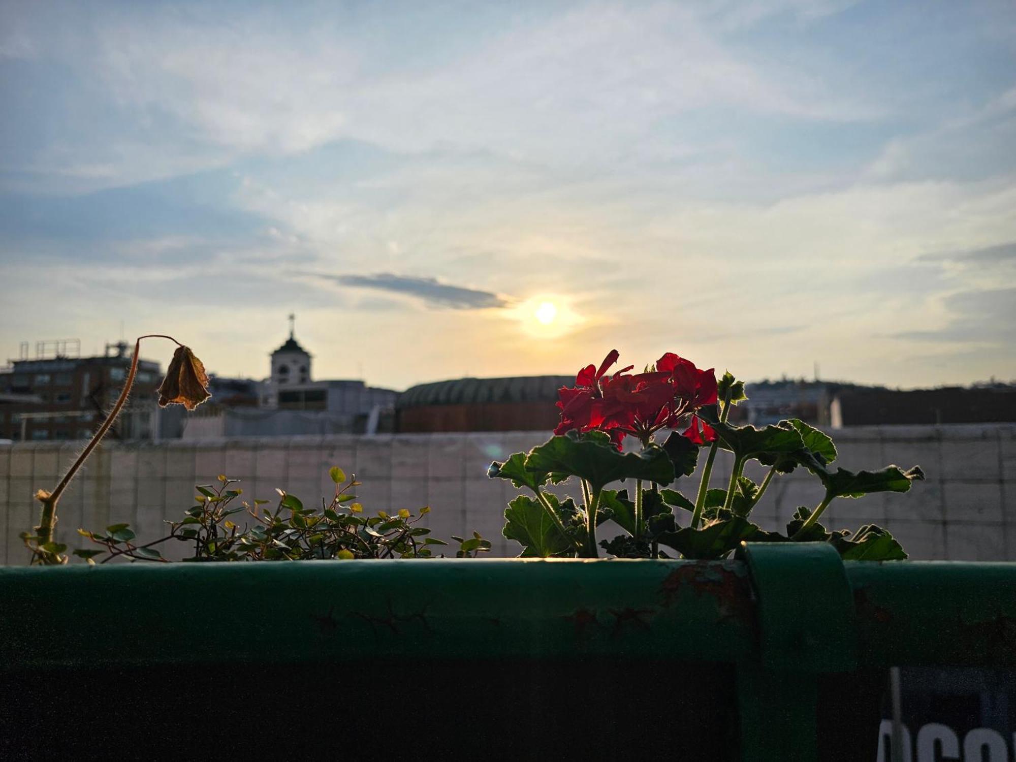 Stone Square Apartment Bratislava Buitenkant foto