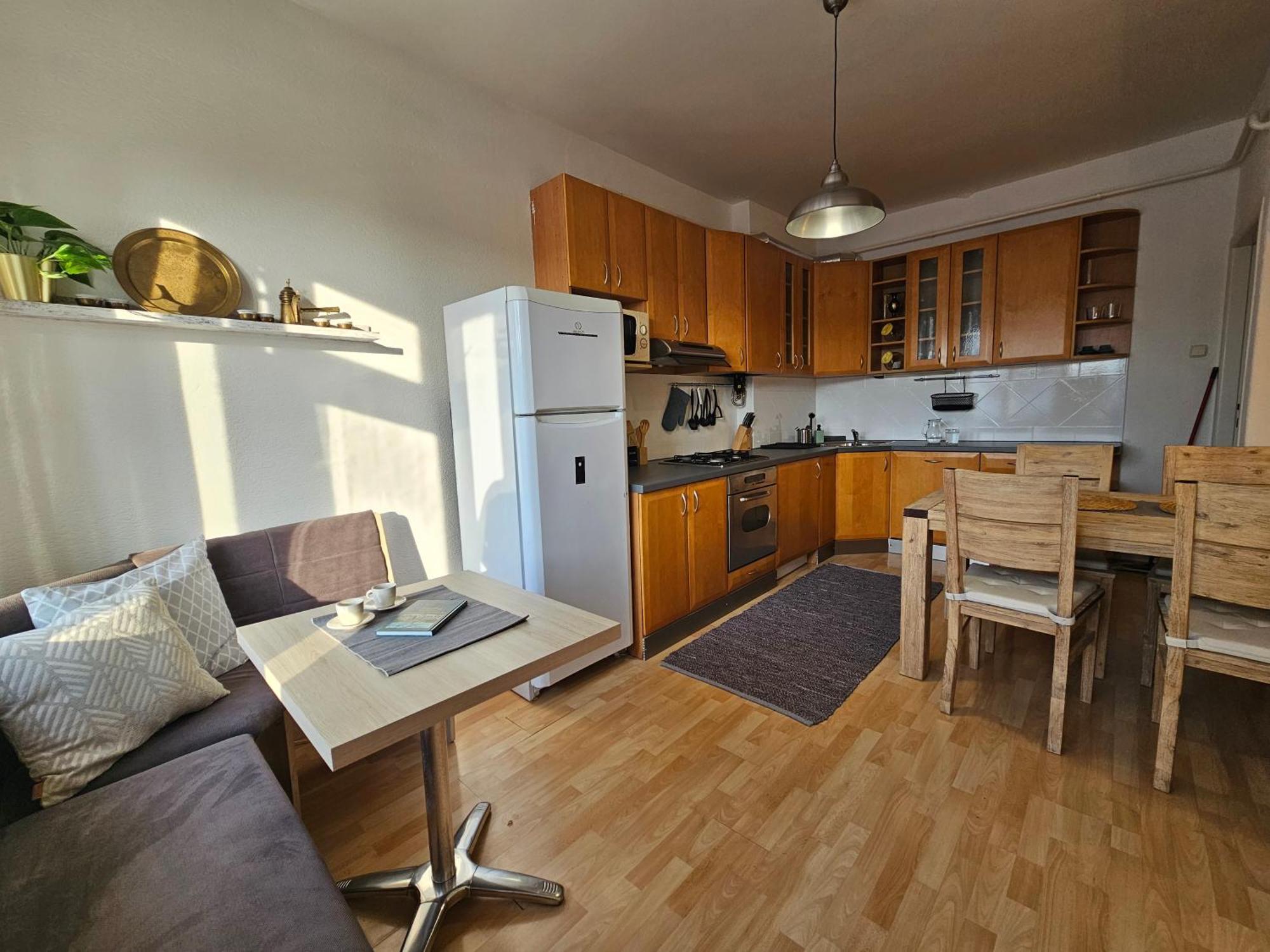 Stone Square Apartment Bratislava Buitenkant foto